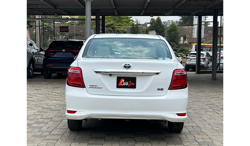 2016 Toyota Axio Hybrid image-5