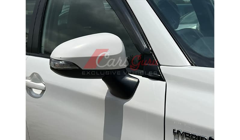 2016 Toyota Axio Hybrid image-6