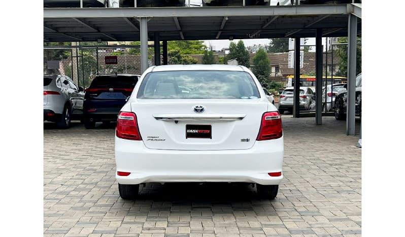 2016 Toyota Axio Hybrid image-12