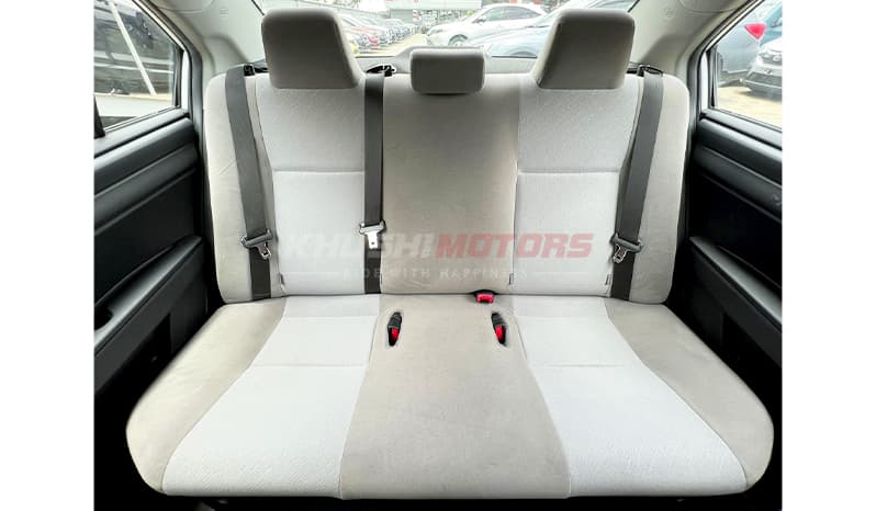2016 Toyota Axio Hybrid image-14