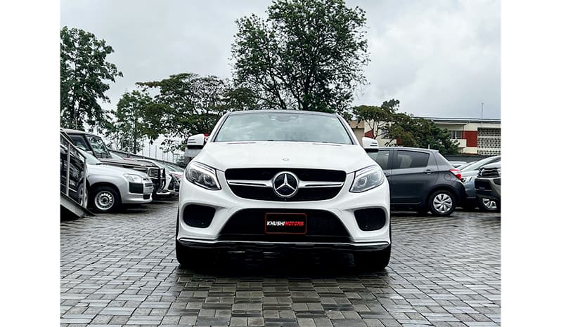 2016 Mercedes-Benz GLE-Class GLE350d image-1