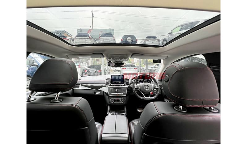 2016 Mercedes-Benz GLE-Class GLE350d image-2