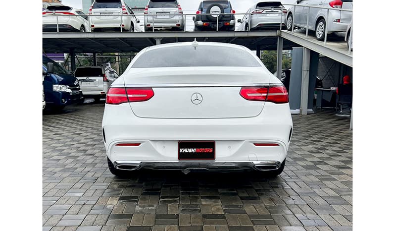 2016 Mercedes-Benz GLE-Class GLE350d image-5