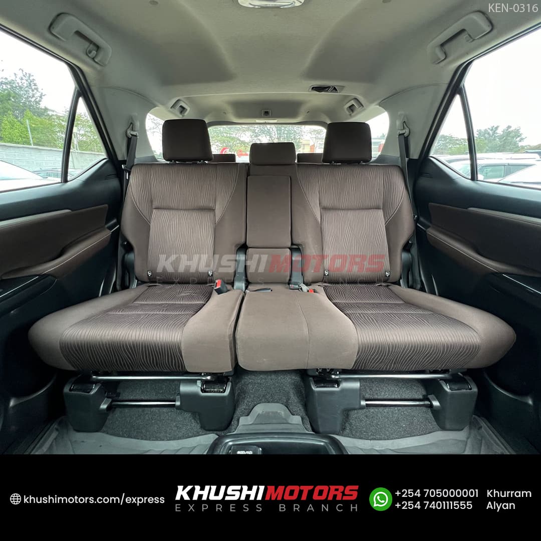 2017 Toyota Fortuner image-4