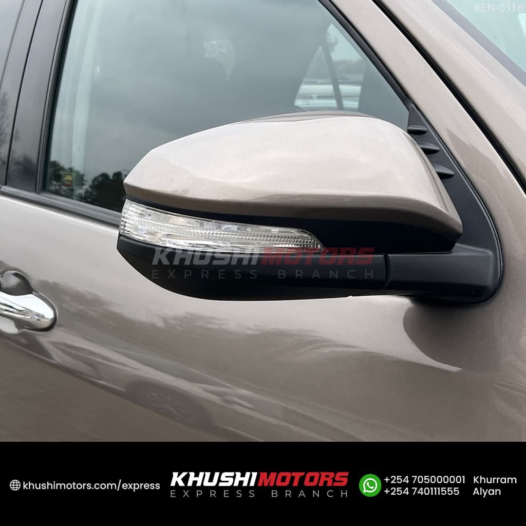 2017 Toyota Fortuner image-8