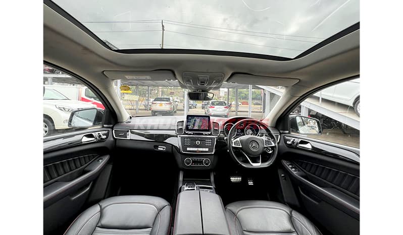 2017 Mercedes-Benz GLE-Class GLE350d image-4