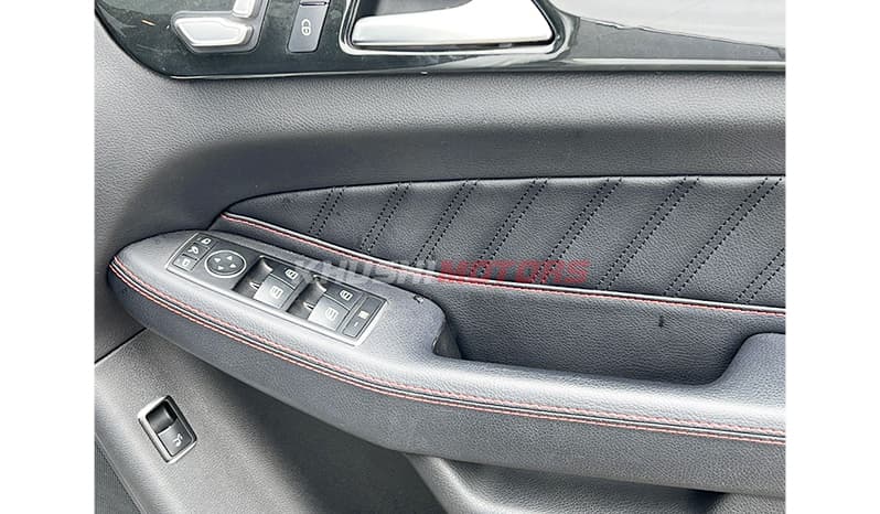 2017 Mercedes-Benz GLE-Class GLE350d image-5