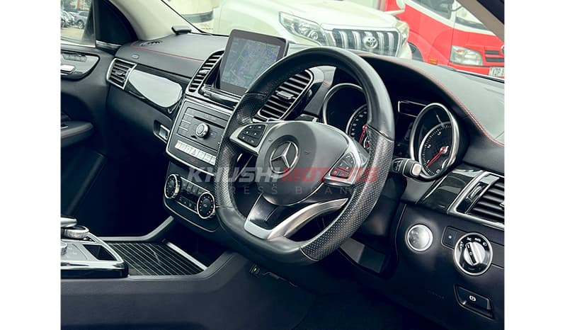 2017 Mercedes-Benz GLE-Class GLE350d image-6