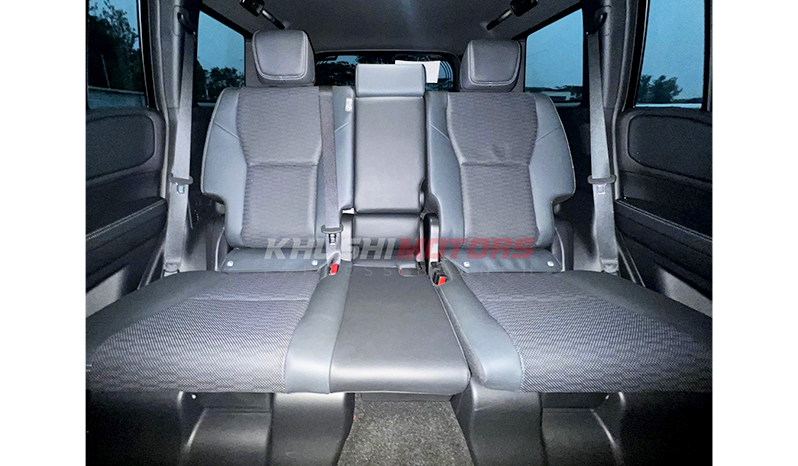 2024 Toyota Land Cruiser 250 image-4
