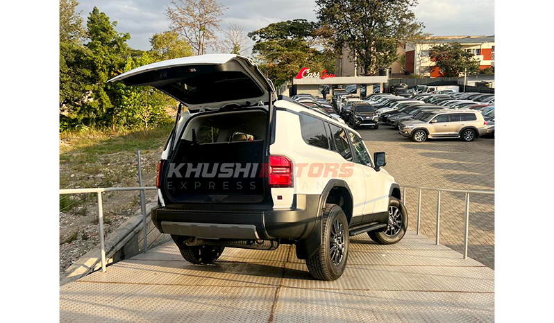 2024 Toyota Land Cruiser 250 image-11