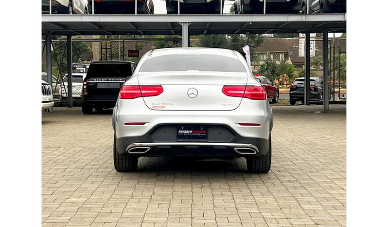 2017 Mercedes-Benz GLC-Class GLC220d image-4