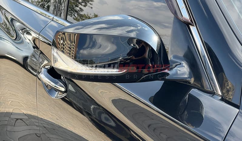 2016 Nissan Skyline image-9