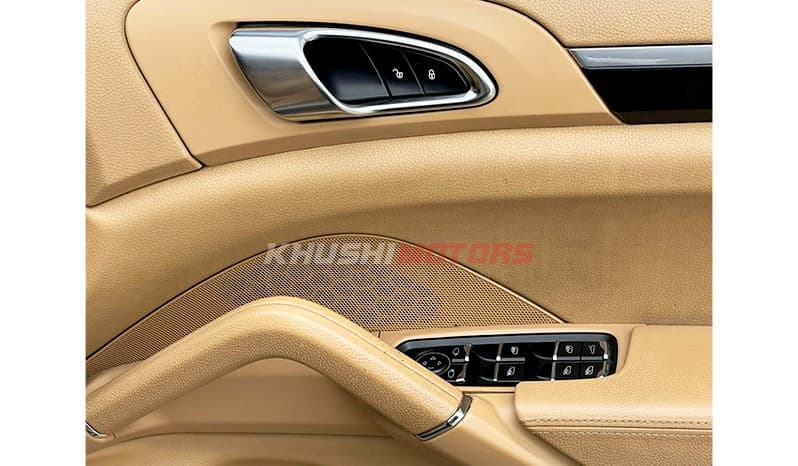 2012 Porsche Cayenne image-5
