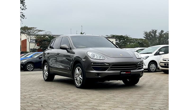 2012 Porsche Cayenne image-9