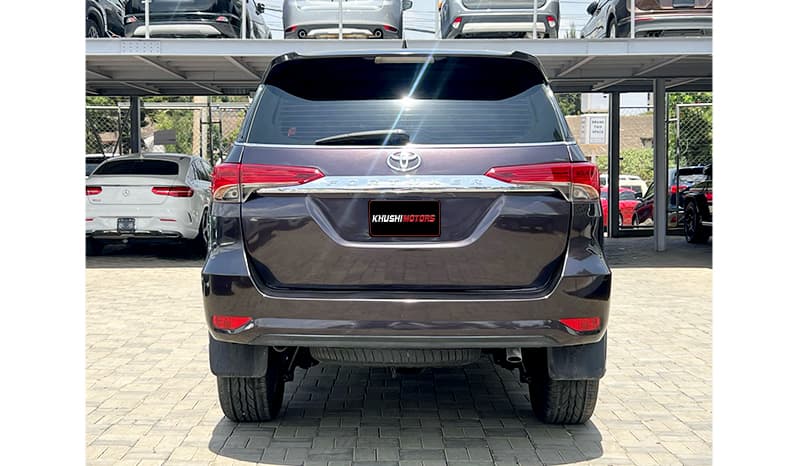 2016 Toyota Fortuner image-4