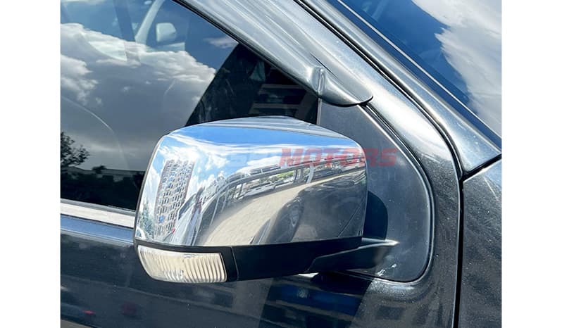 2016 Isuzu Mu X image-5