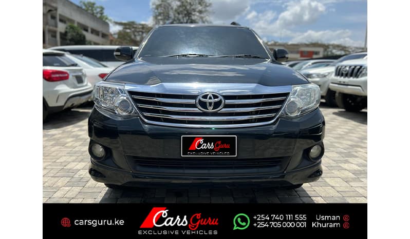 2014 Toyota Fortuner V image-1