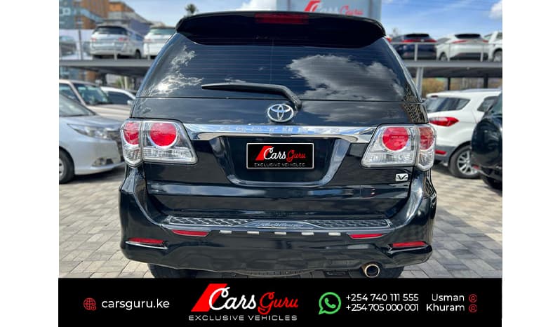 2014 Toyota Fortuner V image-2