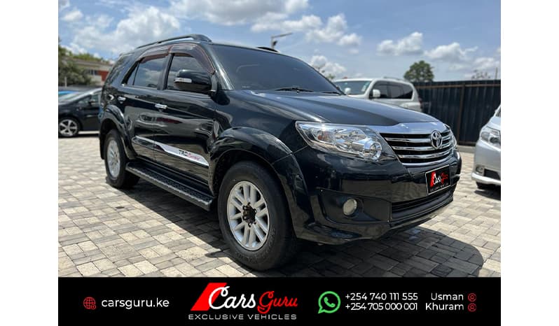 2014 Toyota Fortuner V image-3