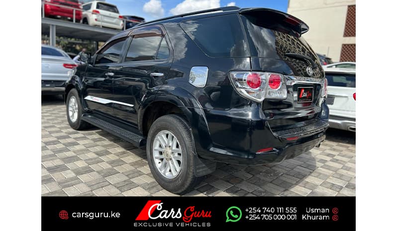 2014 Toyota Fortuner V image-4