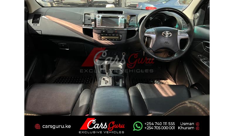 2014 Toyota Fortuner V image-5