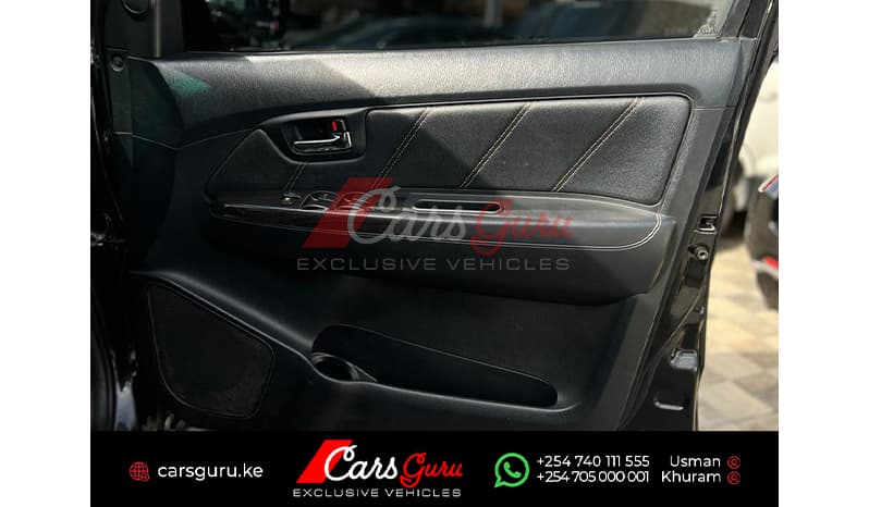 2014 Toyota Fortuner V image-8