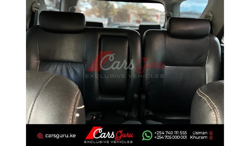 2014 Toyota Fortuner V image-10