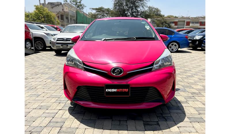 2014 Toyota Vitz image-1