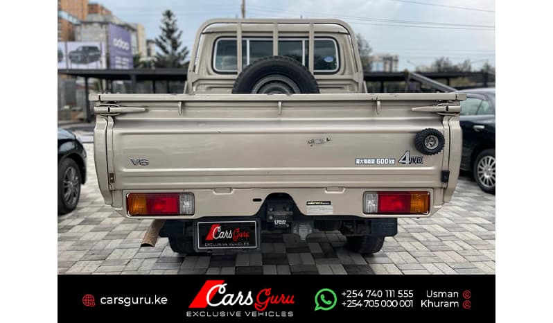 2015 Toyota LAND CRUISER 70 D-Cab image-2