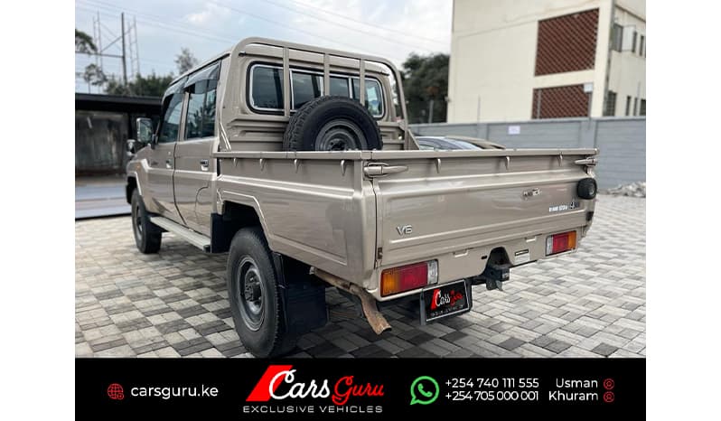 2015 Toyota LAND CRUISER 70 D-Cab image-4