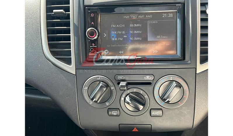 2015 Nissan Wingroad X image-8