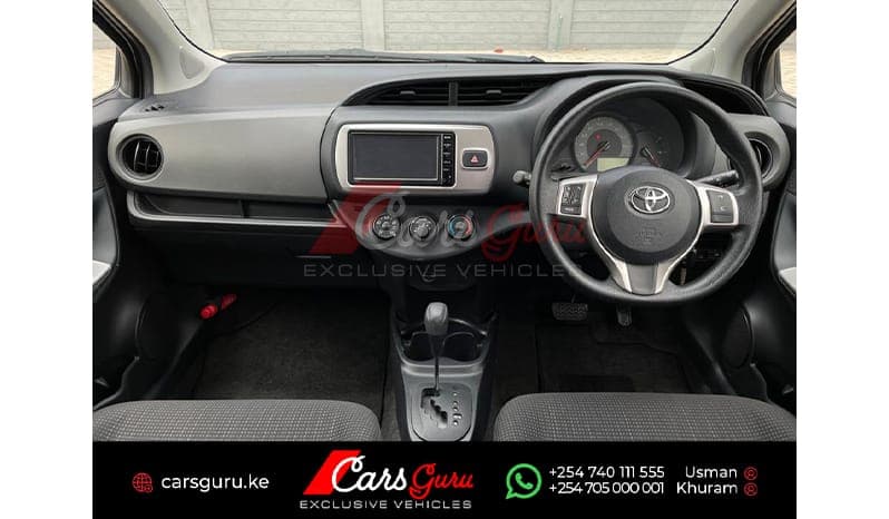 2015 Toyota Vitz image-5