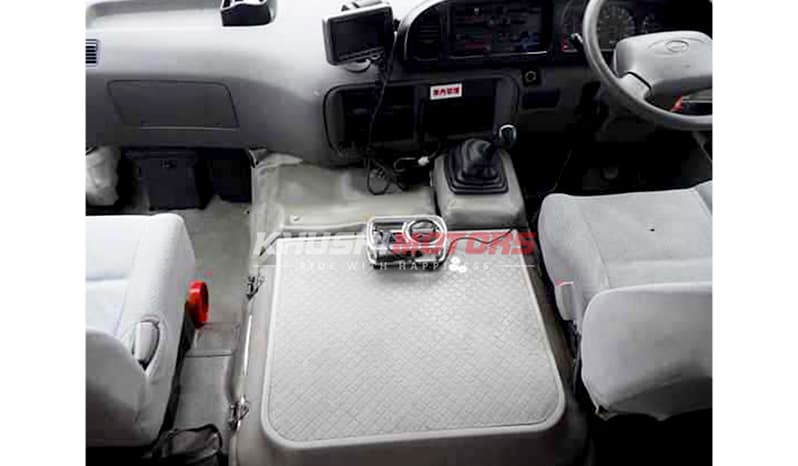 2004 Hino Liesse Ii image-8