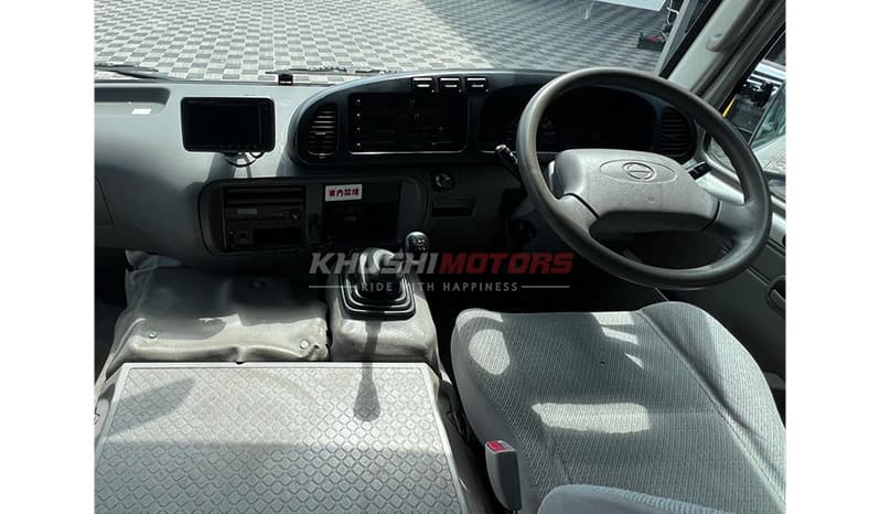 2004 Hino Liesse Ii image-16