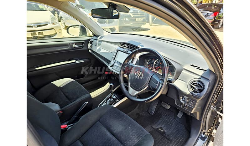 2016 Toyota Fielder image-14