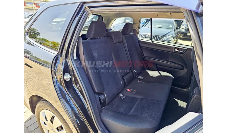 2016 Toyota Fielder image-16