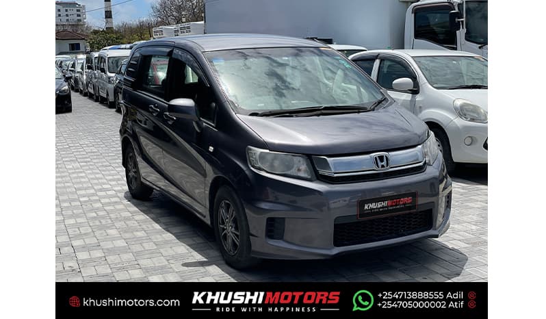 2015 Honda Freed Spike G image-4