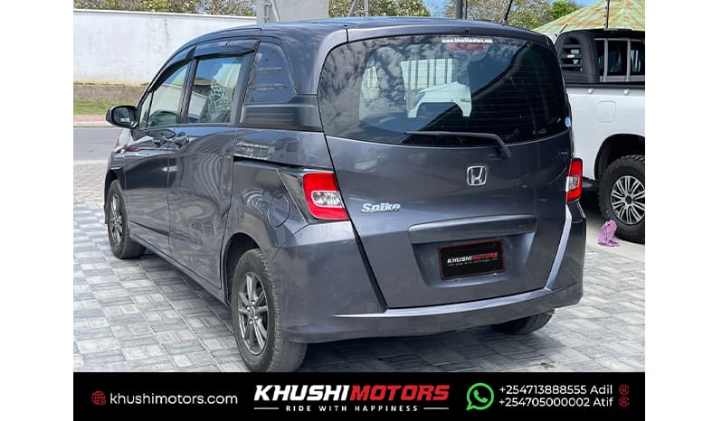 2015 Honda Freed Spike G image-5