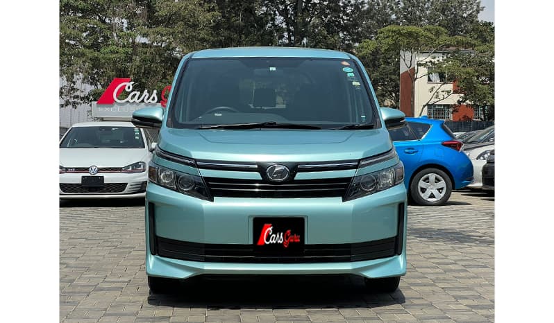 2015 Toyota Voxy X image-2