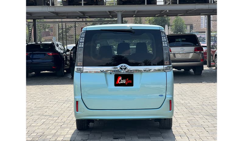 2015 Toyota Voxy X image-3