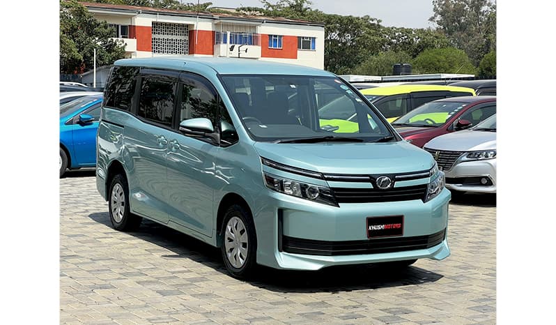 2015 Toyota Voxy X image-13