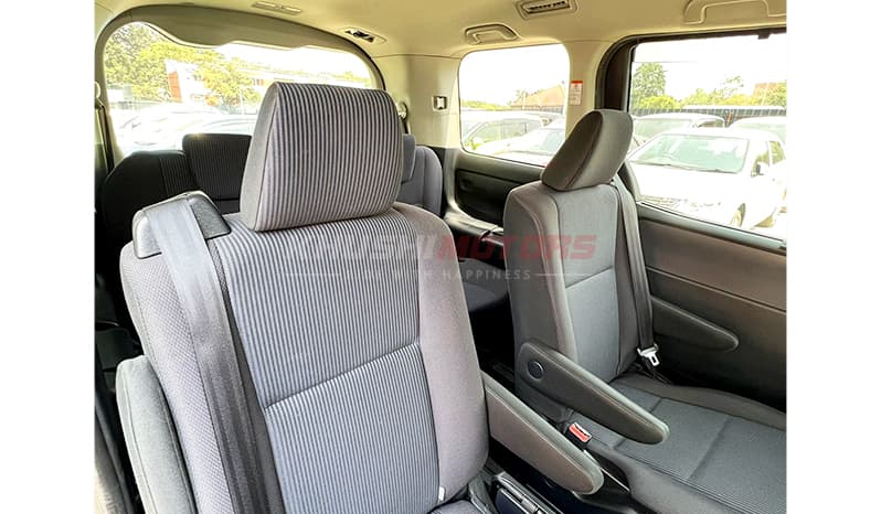 2015 Toyota Voxy X image-17