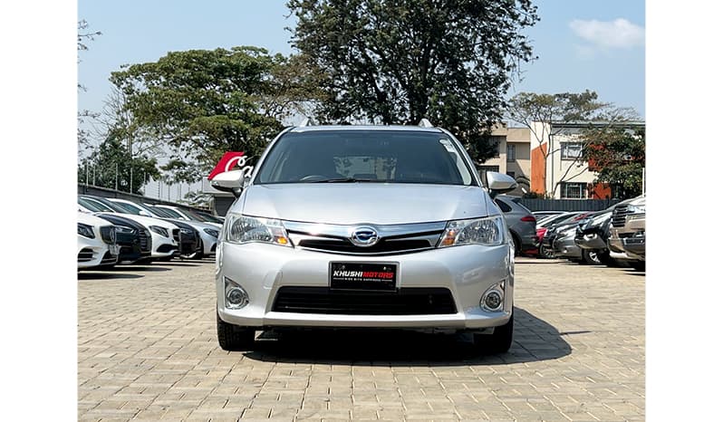 2015 Toyota Fielder Hybrid image-1
