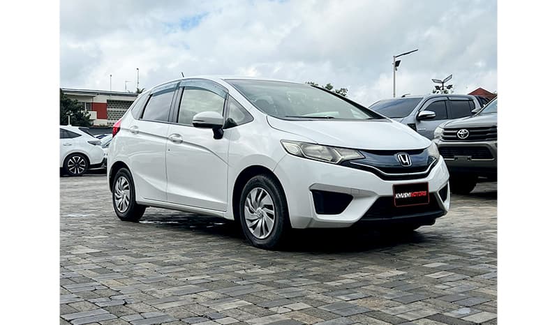 2015 Honda Fit X image-1