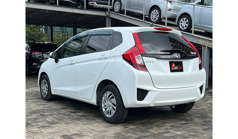 2015 Honda Fit X image-5