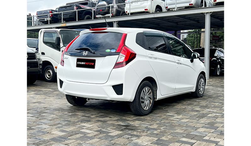 2015 Honda Fit X image-11