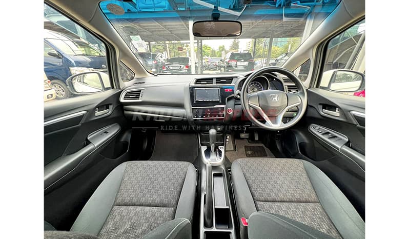 2015 Honda Fit X image-12