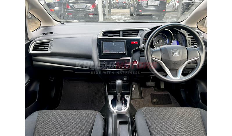 2015 Honda Fit X image-13