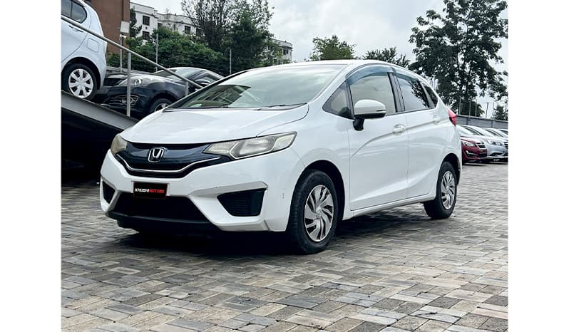 2015 Honda Fit X image-16