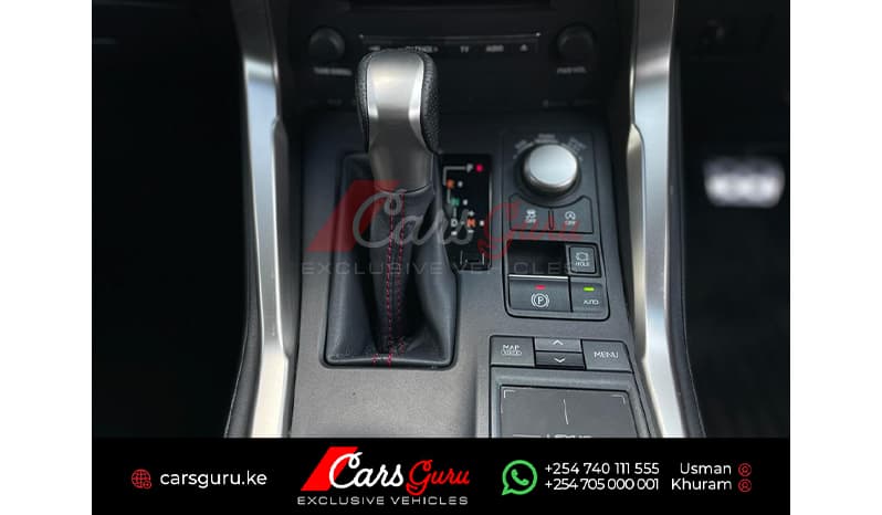 2015 Lexus NX NX200T image-29